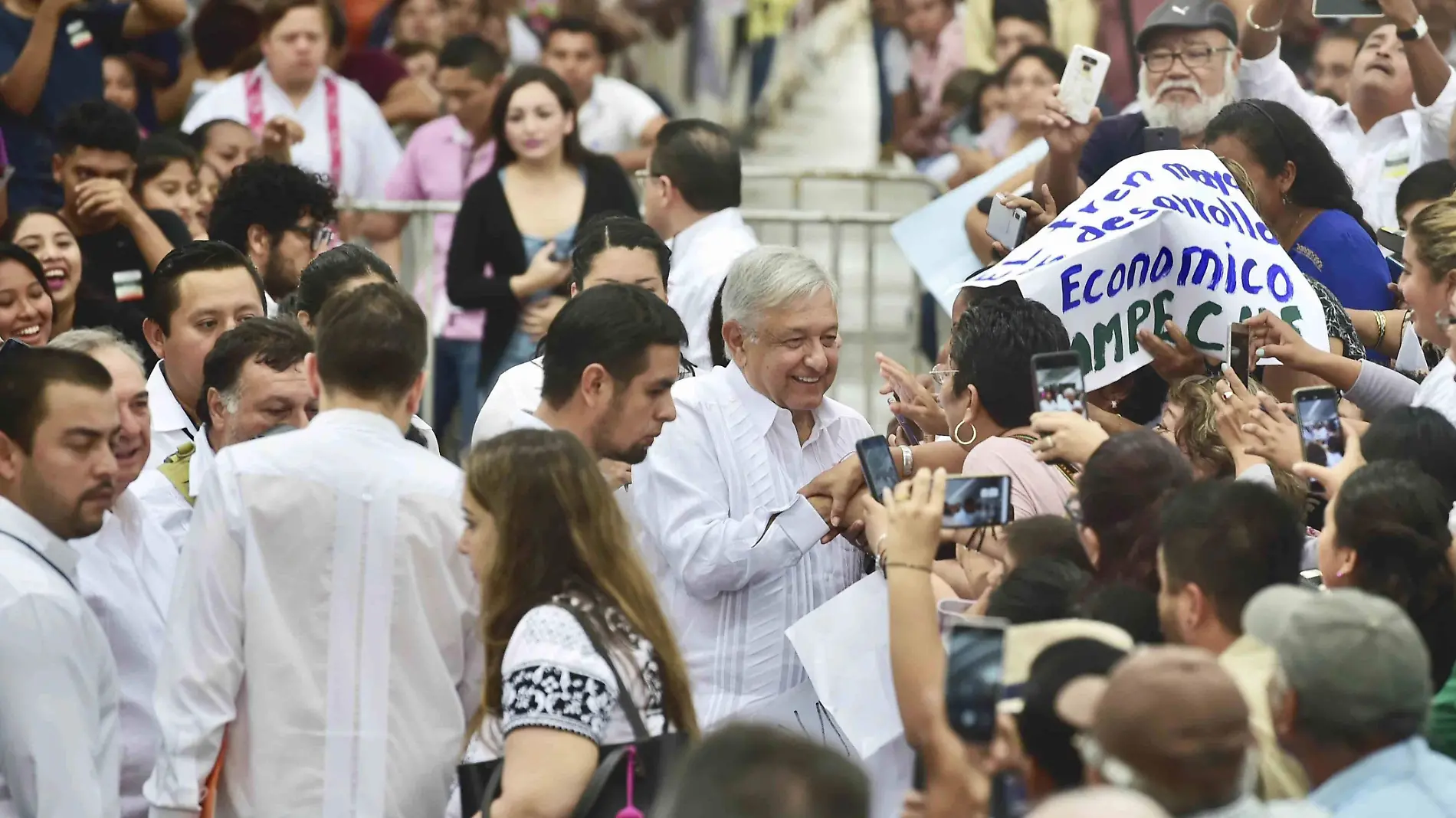 741628_AMLO gira Campeche-3_impreso